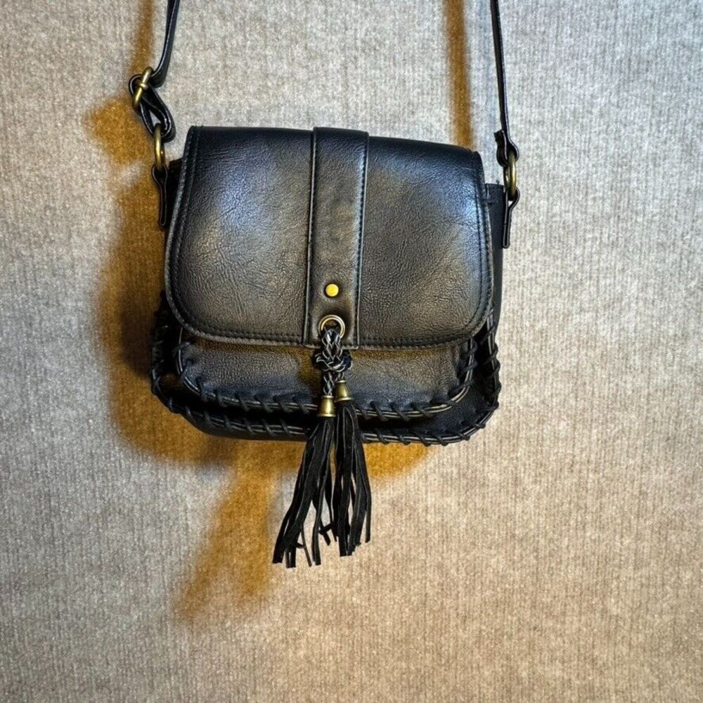 T-Shirt & Jeans Saddle Black‎ Bag Vegan Leather Satchel Lacing and Fringe Detail